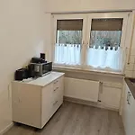 Iam 3 90 Qm 7 Betten Kueche Badezimmer Kraftraum 44 U شقة
