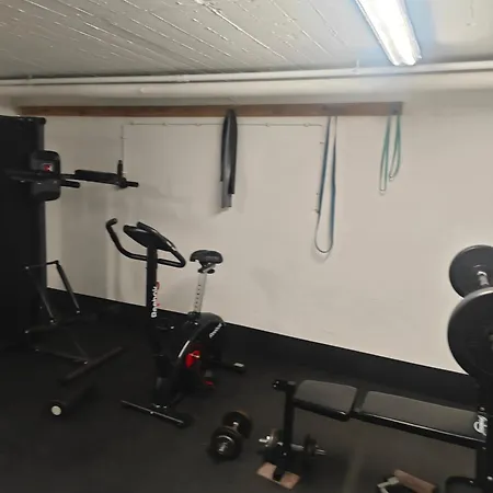 Apartmán Iam 3 90 Qm 7 Betten Kueche Badezimmer Kraftraum 44 U