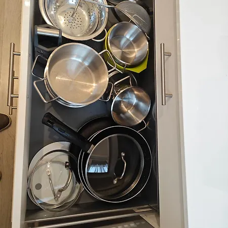 Iam 3 90 Qm 7 Betten Kueche Badezimmer Kraftraum 44 U *