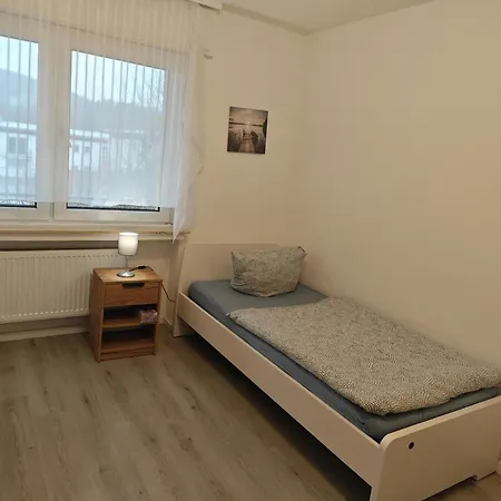 Iam 3 90 Qm 7 Betten Kueche Badezimmer Kraftraum 44 U