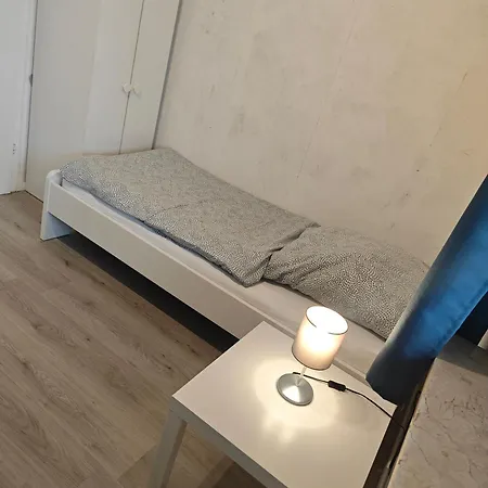 Iam 3 90 Qm 7 Betten Kueche Badezimmer Kraftraum 44 U דירה