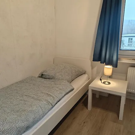 דירה Iam 3 90 Qm 7 Betten Kueche Badezimmer Kraftraum 44 U פלטנברג