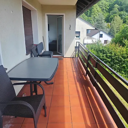 Iam 3 90 Qm 7 Betten Kueche Badezimmer Kraftraum 44 U