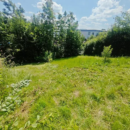 Iam 3 90 Qm 7 Betten Kueche Badezimmer Kraftraum 44 U דירה *