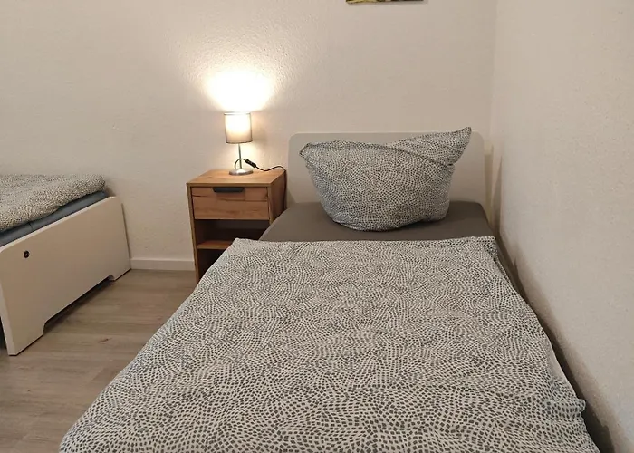Iam 3 90 Qm 7 Betten Kueche Badezimmer Kraftraum 44 U Plettenberg