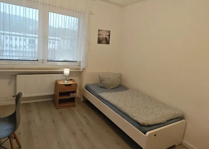 Iam 3 90 Qm 7 Betten Kueche Badezimmer Kraftraum 44 U