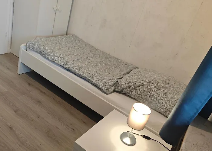 Iam 3 90 Qm 7 Betten Kueche Badezimmer Kraftraum 44 U Lejlighed