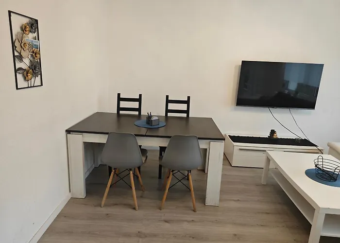 Iam 3 90 Qm 7 Betten Kueche Badezimmer Kraftraum 44 U Lejlighed Plettenberg