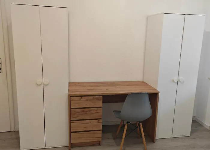 Lejlighed Iam 3 90 Qm 7 Betten Kueche Badezimmer Kraftraum 44 U Plettenberg